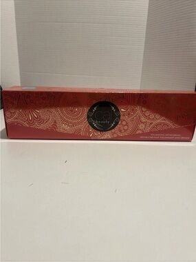 CAJ Beauty Volumizing Dryer Brush - New in Box Turquoise